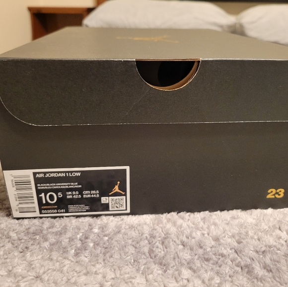 Nike Air Jordan 1 Low, Men's 10.5, Women 12, Blue and Black - Picture 5 of 5